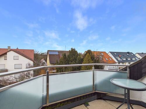 Balkon mit Aussicht - Etagenwohnung mit 60,00 m&sup2; in Stuttgart zum Kaufen