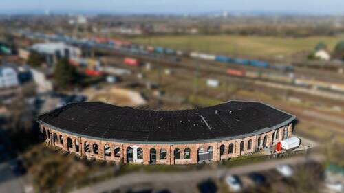 Lokschuppen Bischofsheim-72 - Exklusives Wohnen in historischem Ambiente Größte Wohneinheit im Ringlokschuppen Bischofsheim