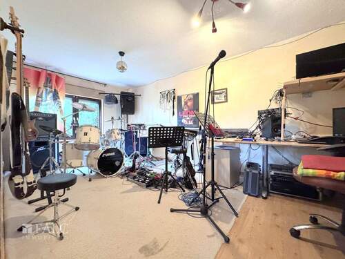 Hobbyraum - Mehrfamilienhaus, Wohnhaus mit 180,00 m² in Hennef (Sieg) zum Kaufen