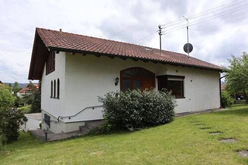 Haustür - 4 Zimmer Einfamilienhaus zur Miete in Balingen