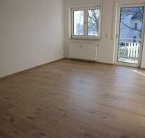 FREI AB 1.5.26 ! 1.OG mit Balkon + Bad mit Dusche + offene Küche - Lichtenau Ottendorf