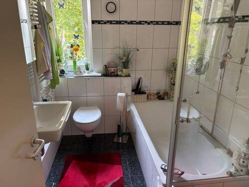 Bad OG - 1 Zimmer Mehrfamilienhaus, Wohnhaus in Krefeld