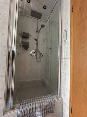 Dusche EG - 