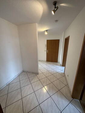 Diele - Etagenwohnung mit 64,00 m&sup2; in Remscheid zur Miete