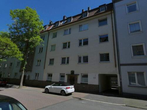Ansicht - Helle Erdgeschosswohnung mit Balkon