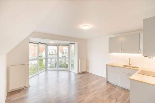 Bild 1 - *** Direkt vom Eigentümer: Wunderschöne 1-Zimmer-Wohnung mit Einbauküche und Stellplatz! ***