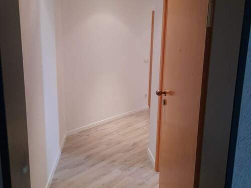 Wohnungseingang - 3 Zimmer Etagenwohnung in Dresden