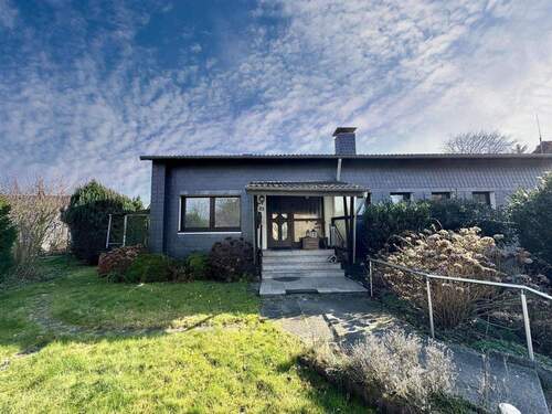 Außenansicht - Mehrfamilienhaus, Wohnhaus mit 159,00 m&sup2; in Leverkusen zum Kaufen