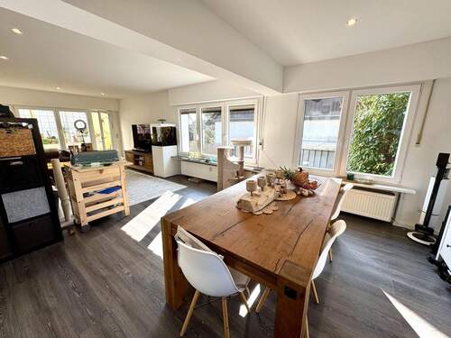 Wohn- & Esszimmer Wohnung 1 - 