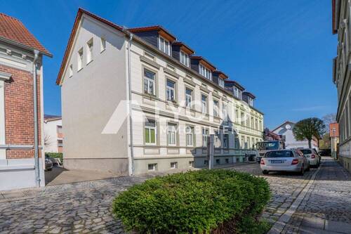1 - Gepflegtes Mehrfamilienhaus mit 6 Wohneinheiten