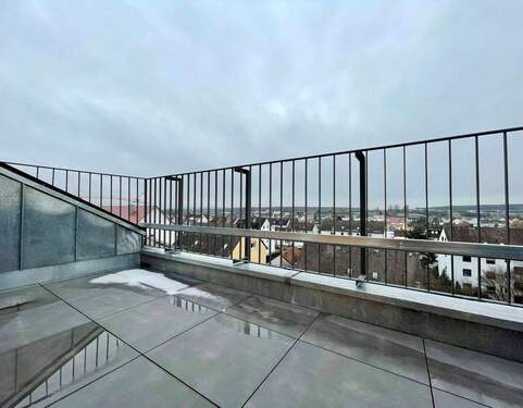 Loggia Ausblick ähnlich - 2 Zimmer Etagenwohnung zum Kaufen in Veitsbronn