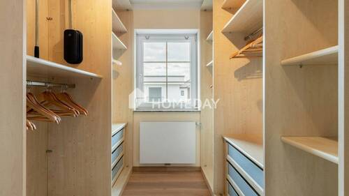 1. OG Ankleidezimmer 2 - 