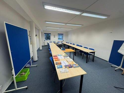 Schulungsraum - Büro mit 200,00 m&sup2; in Lüneburg / Häcklingen zur Miete