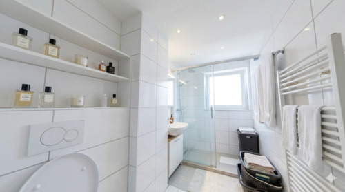 Bad - 3 Zimmer Etagenwohnung zum Kaufen in Stuttgart