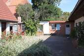 Hof mit Anbau Gaststätte - 