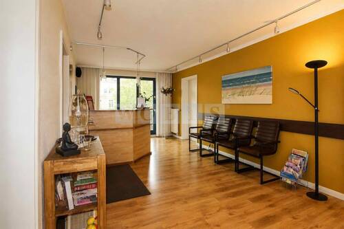 Empfang - 7 Zimmer Büro zur Miete in Berlin