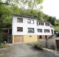 ***Ein besonderer Ort...Zwei Häuser... Viele Möglichkeiten... 2x DHH in Sauerthal!