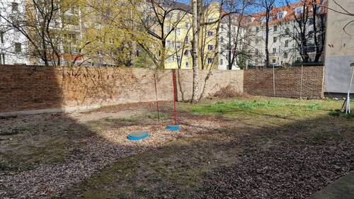 Garten - 3 Zimmer Etagenwohnung in Berlin
