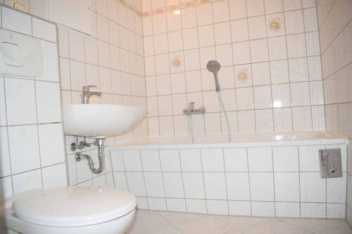 Wannenbad - 3 Zimmer Etagenwohnung zur Miete in Gotha