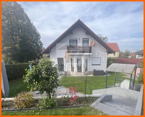 Ansicht - Großzügiges Wohnhaus mit Blick auf den Raitzhainer Teich!