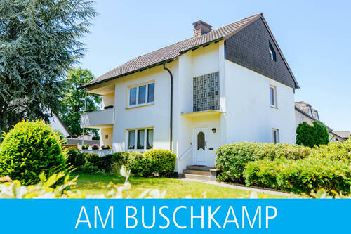 Ansicht - Sehr gepflegt in ruhiger Lage! Zweifamilienhaus mit Garagen