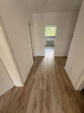 Bild 1 - Schöne 3 Zimmer-Wohnung - 913,00 EUR Kaltmiete, ca.  73,00 m² Wohnfläche