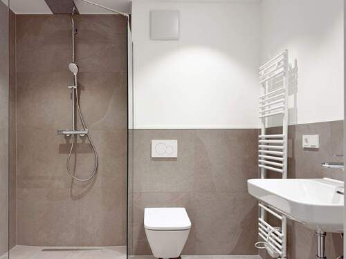 Badezimmer - 1 Zimmer Etagenwohnung in München