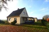 Außenansicht - Gemütliches Einfamilienhaus mit großem Potential