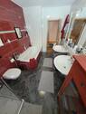 Tageslichtbad mit Dusche und Wanne - 