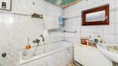 Nebenhaus Badezimmer 1 - 