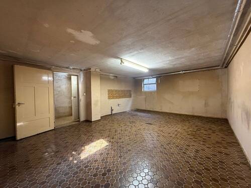 großer Kellerraum - 