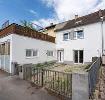 - Saniertes Reihenmittelhaus mit Einbauküche im Straubinger Osten -