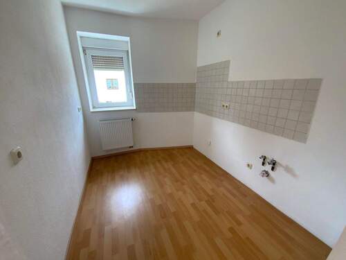 Küche WE 2 (vermietet) - 8 Zimmer Einfamilienhaus in Kaiserpfalz