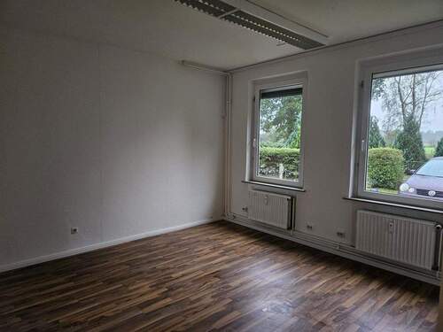 Zimmer - 3 Zimmer Etagenwohnung zur Miete in Tackesdorf