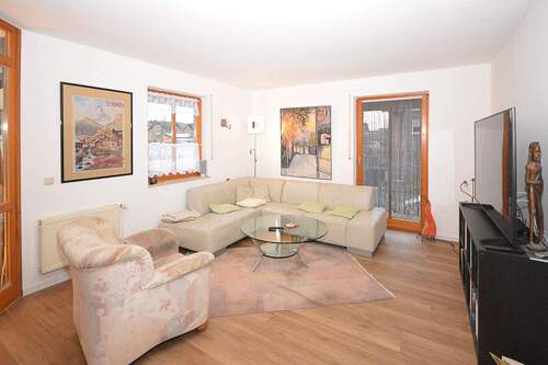 Wohnzimmer - 3 Zimmer Etagenwohnung in Brühl