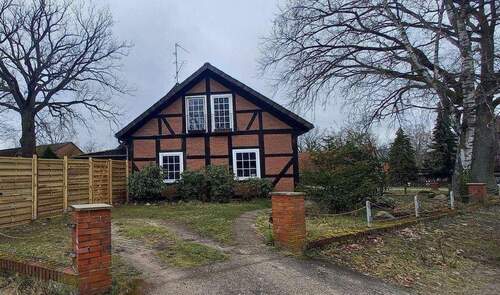 ZUWEGUNG UND STELLPLATZ - 2 Zimmer Terrassenwohnung zur Miete in Dannenberg