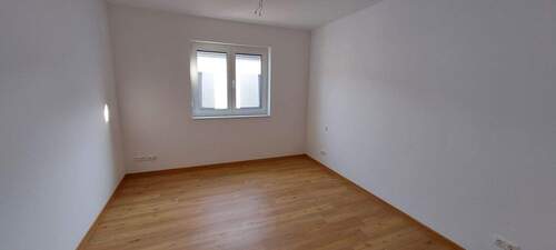 Kind/ Gast - Terrassenwohnung mit 100,00 m&sup2; in Stralsund zur Miete