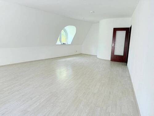 Wohnzimmer Bild 2.jpeg - 4 Zimmer Etagenwohnung in Berlin
