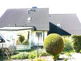 Immobilie im Konvolut ! - 25485 Hemdingen Einfamilienhaus mit Anbau 2. Wohnung alternativ Arbeiten - Büro möglich , Wintergarten , Carport und Gartenteich , 30 `er Zone .