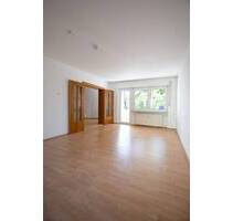 VON PRIVAT: MODERNE 3,5 ZI. ETW (1.OG), 3 BALKONE, TAGESLICHTBAD - Nürnberg Lichtenhof