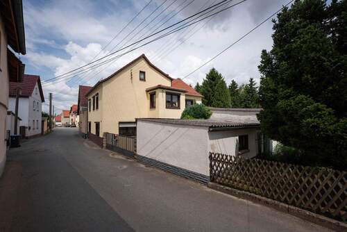 Straßenansicht - Einfamilienhaus mit 131,60 m&sup2; in Serba zum Kaufen