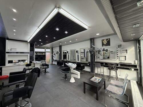 Bild 1 - Moderne, voll ausgestattener Friseursalon mit ca. 64m² Nutzfläche in Köln Mülheim zu vermieten!