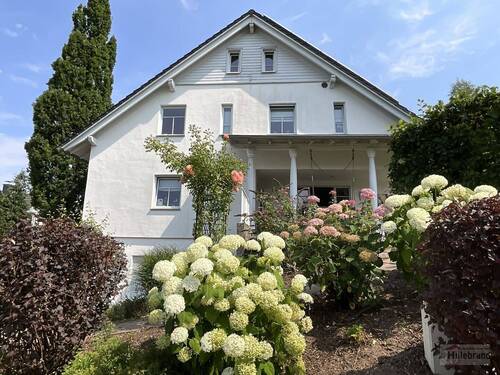 Gartenansicht - 8 Zimmer Mehrfamilienhaus, Wohnhaus in Olsberg