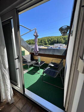 Loggia Dachterrasse - Sonnige 3-Zimmer-DG-NICHTRAUCHER-Wohnung mit Loggia in GD- Ost Nähe OBI, LGH, Buchauffahrt