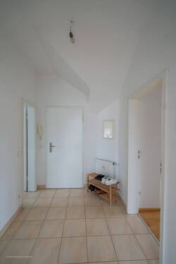 Diele - 2 Zimmer Etagenwohnung zur Miete in Neubiberg