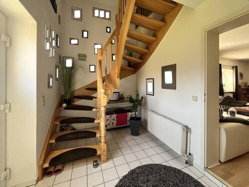 Treppe ins Dachgeschoss - Flur - 