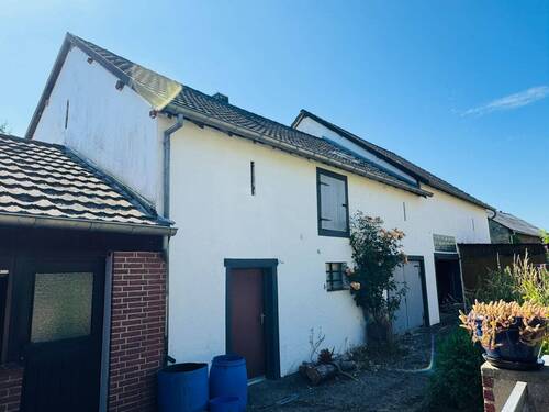 7. Hausansicht - Einfamilienhaus mit 147,00 m² in Feusdorf zum Kaufen