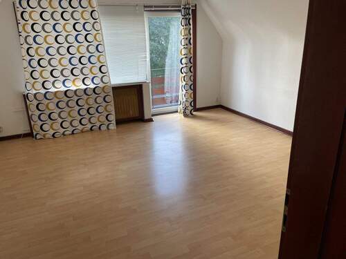 Obergeschoss - 4 Zimmer Mehrfamilienhaus, Wohnhaus zum Kaufen in Norderstedt