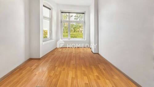 Wohnzimmer 2-1 - Drei-Zimmer-Altbauwohnung mit ca. 108 m² Wohnfläche, Balkon und Einbauküche direkt an der U7
