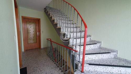 gepflegtes Treppenhaus - 